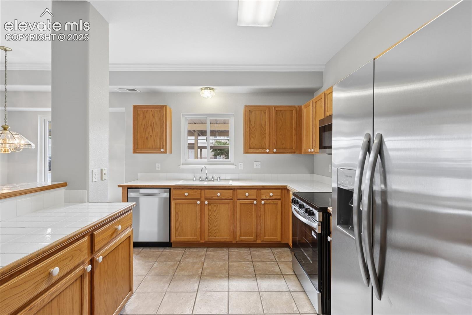 Listing photo 10 for 3910 Strawberry Field Grove A