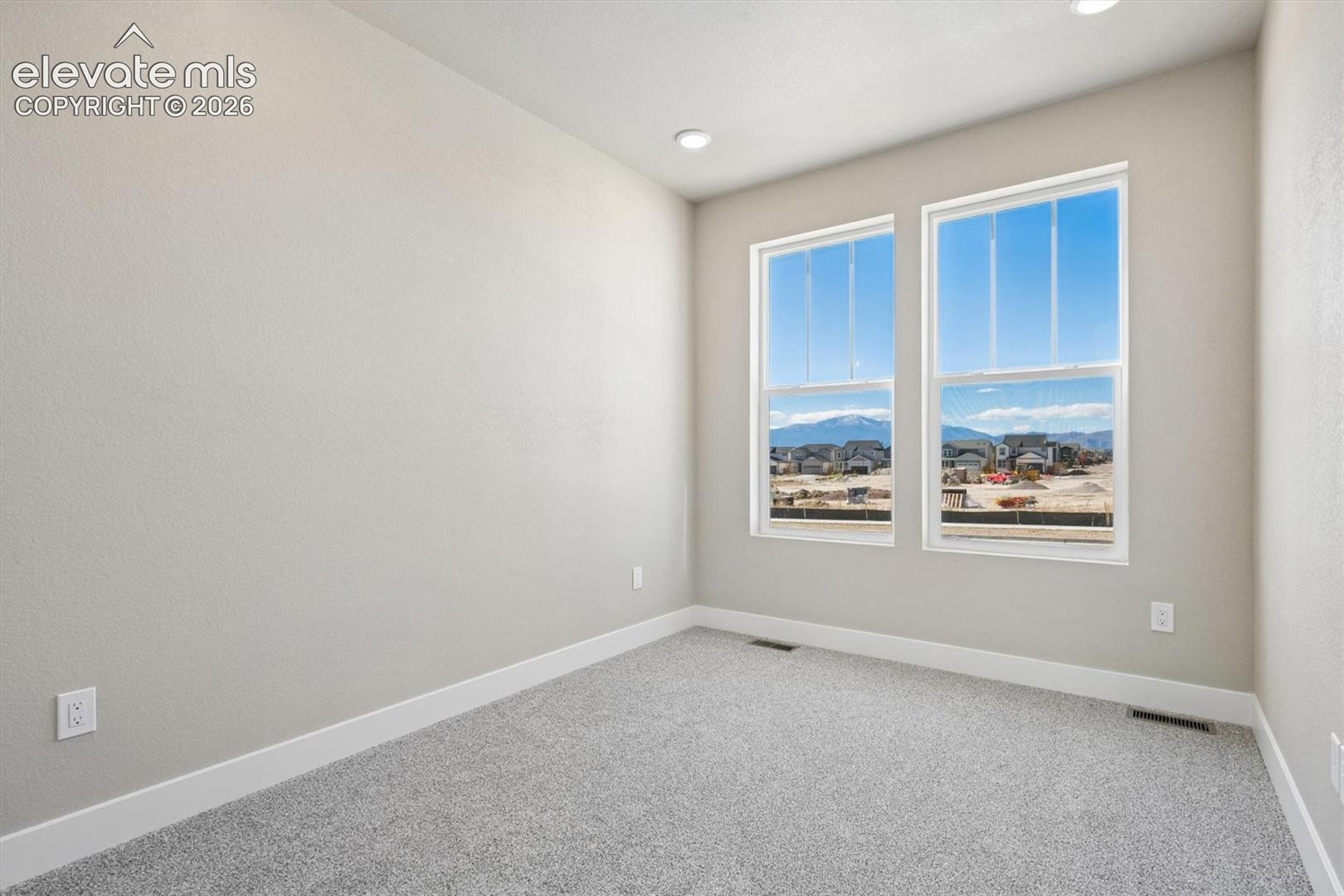 Listing photo 7 for 7931 Grey Bark Way