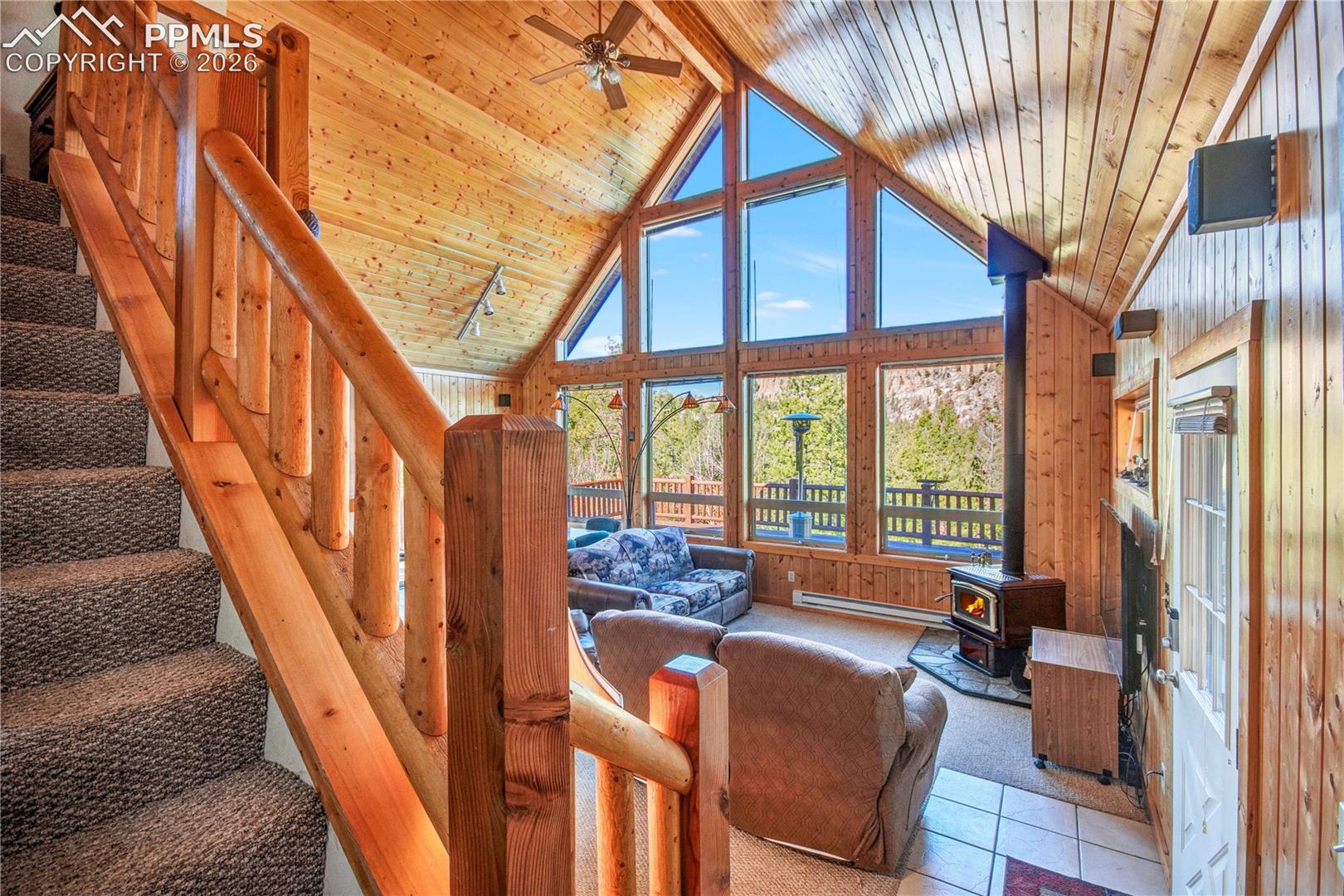 Listing photo 10 for 71 Durelli Drive