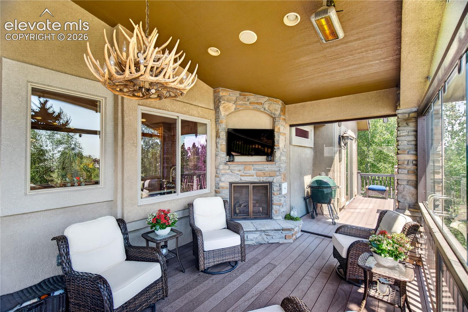 Listing photo 10 for 2313 Rainbows End Point