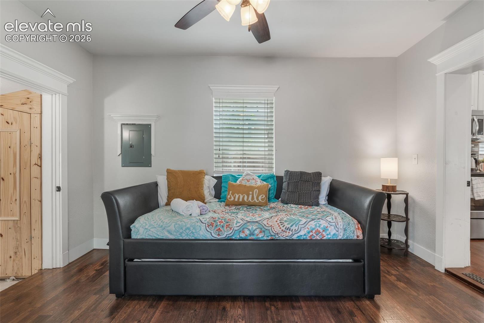 Listing photo 25 for 2130 W Kiowa Street