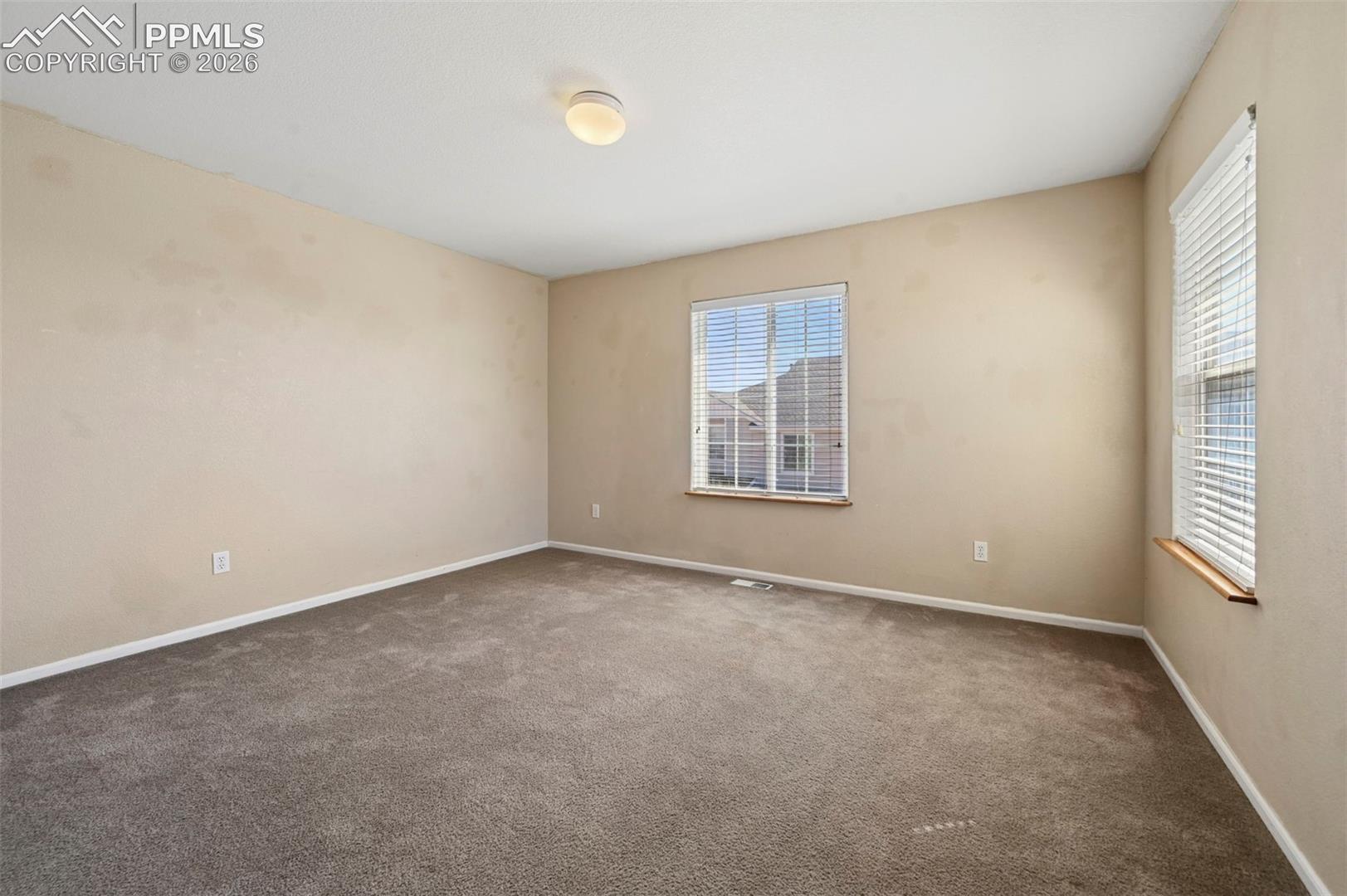 Listing photo 17 for 8141 Snow Bowl Heights