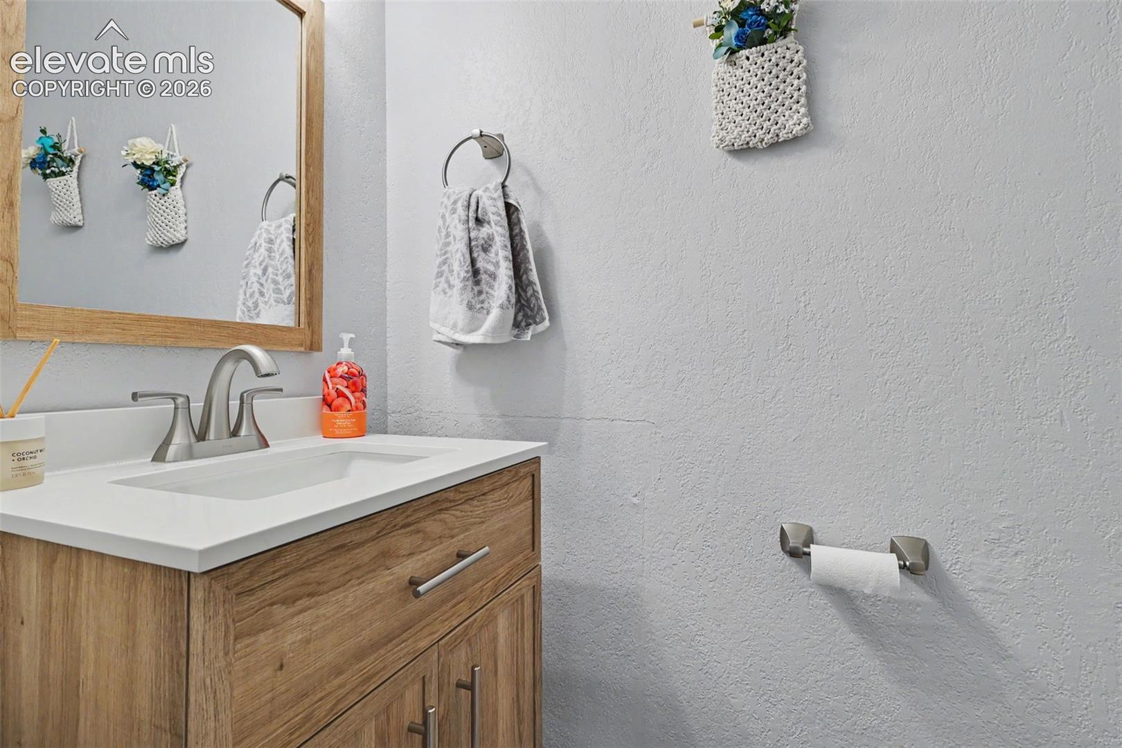 Listing photo 13 for 3110 Van Teylingen Drive E