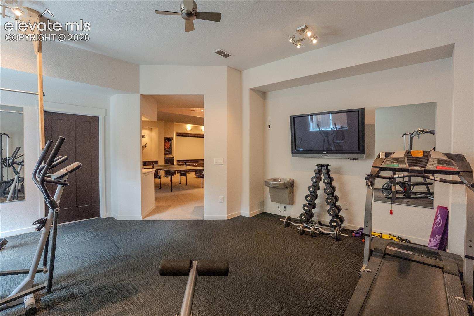 Listing photo 43 for 5638 Venezia Way
