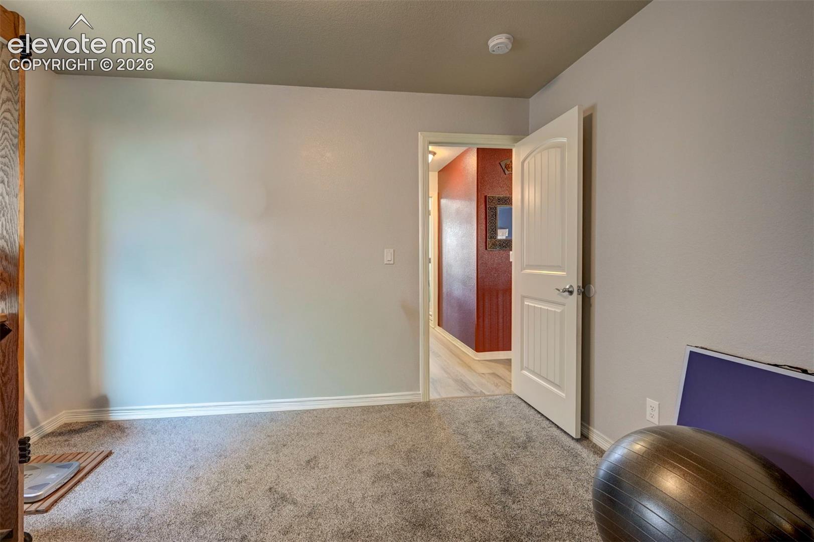 Listing photo 26 for 13713 Park Meadows Drive