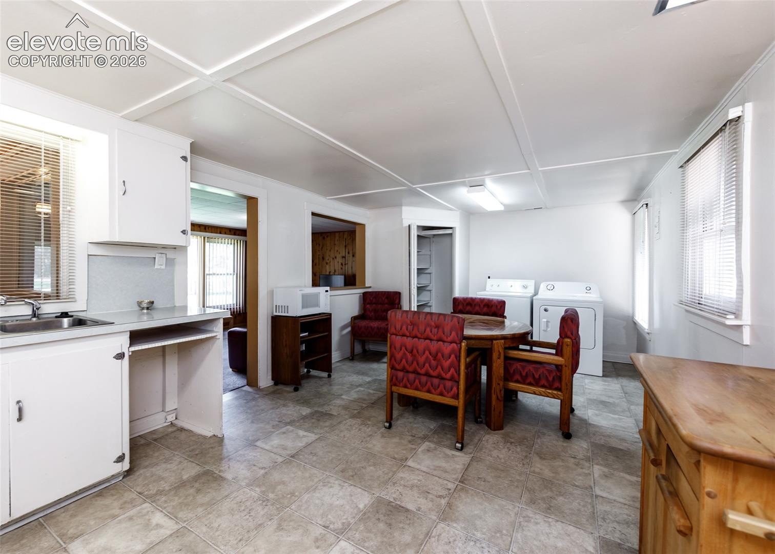 505 Gunnison Avenue, photo 12