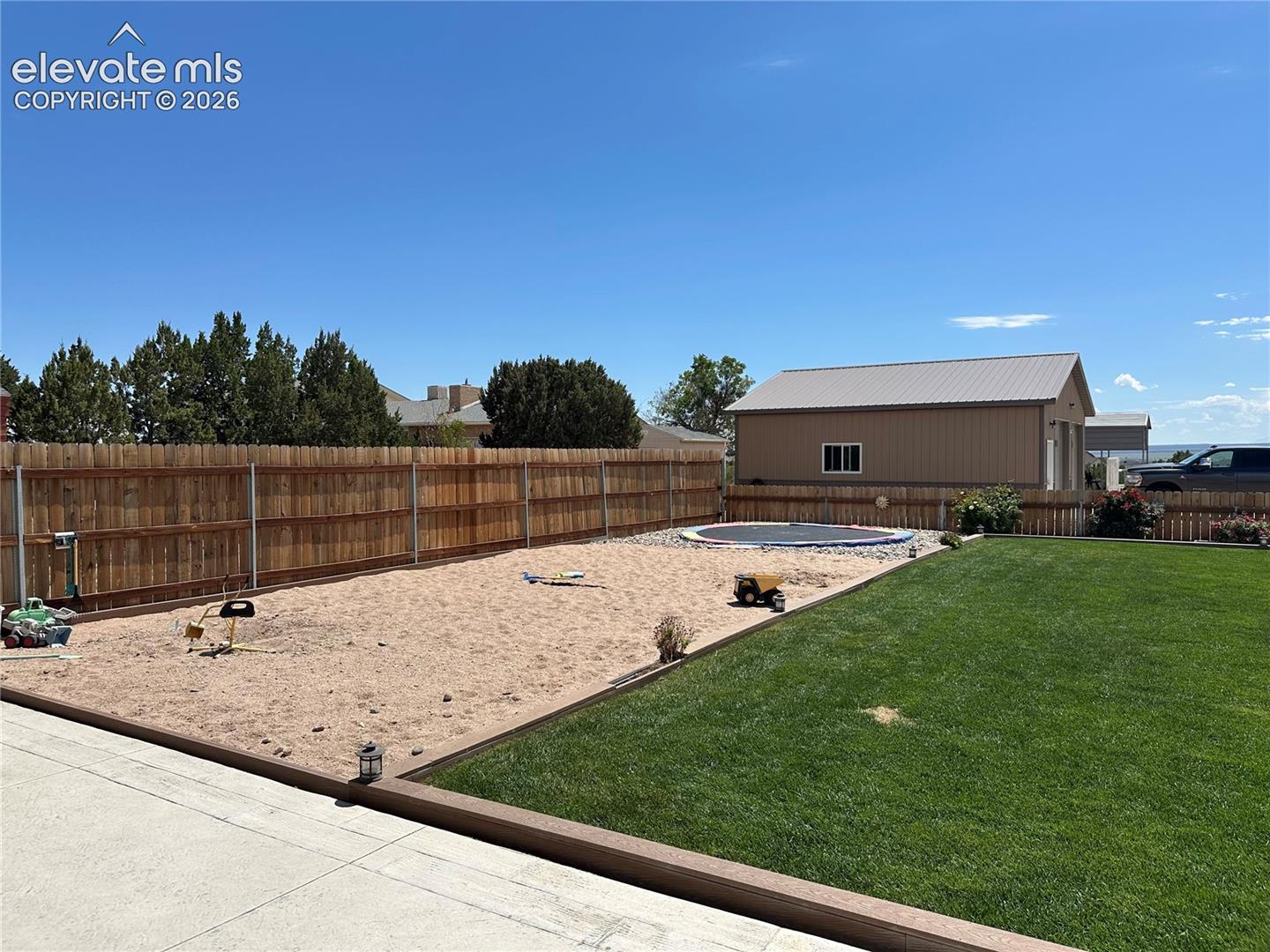 Listing photo 40 for 2064 W Hesperus Drive