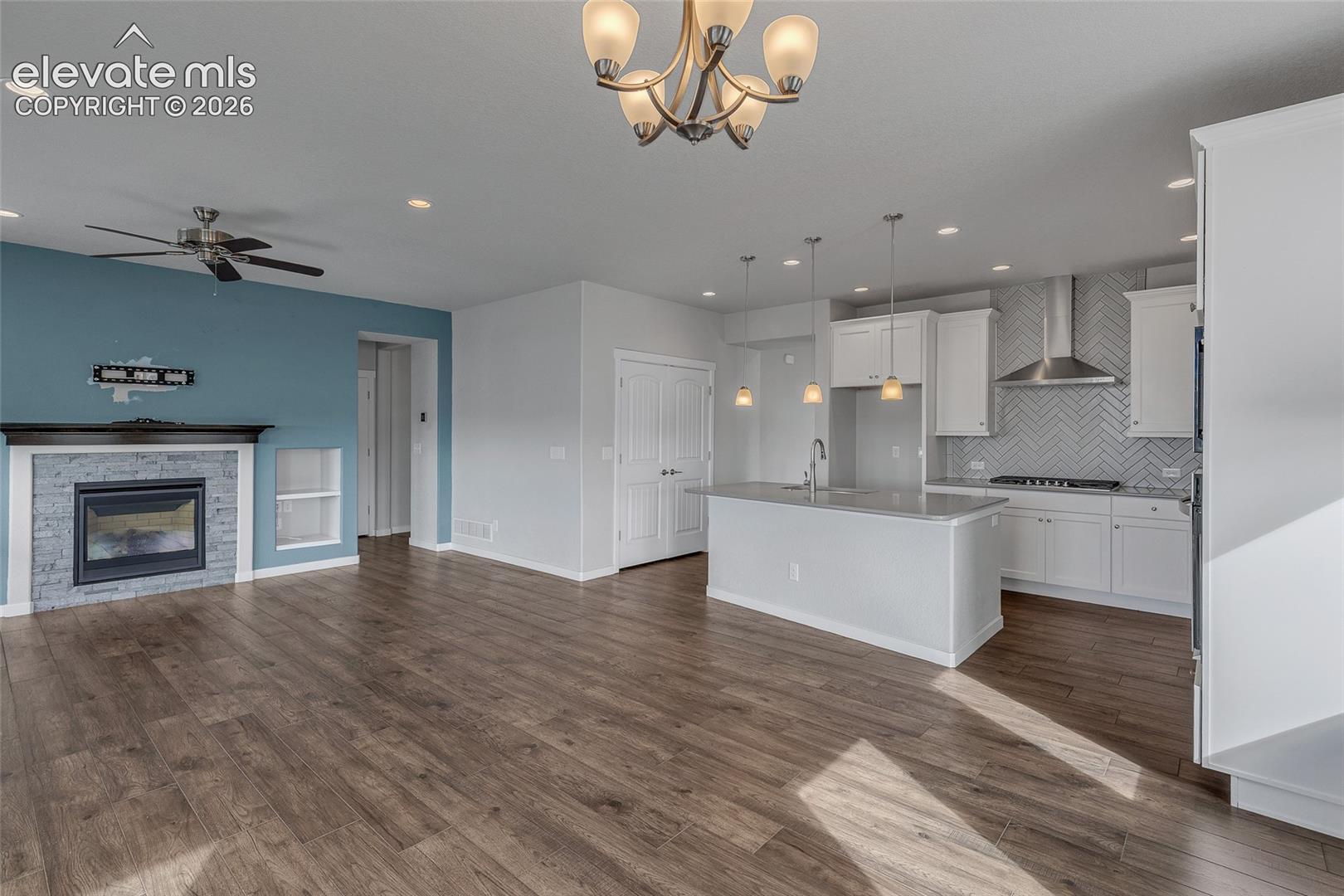 Listing photo 11 for 6327 Harney Drive