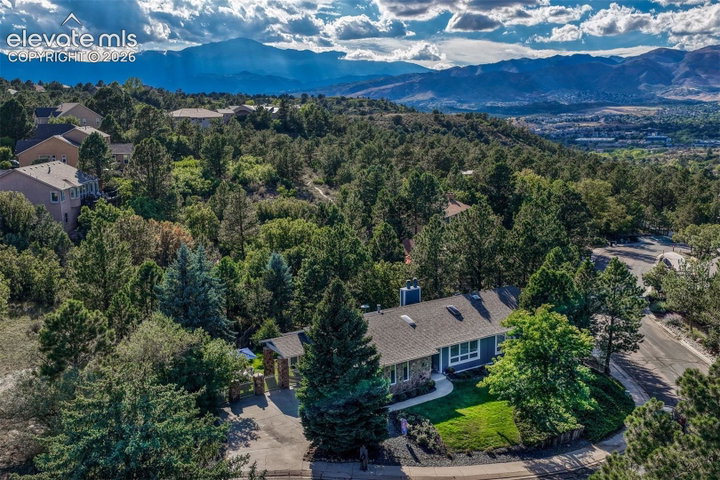 1602 Vickers Drive — listing photo