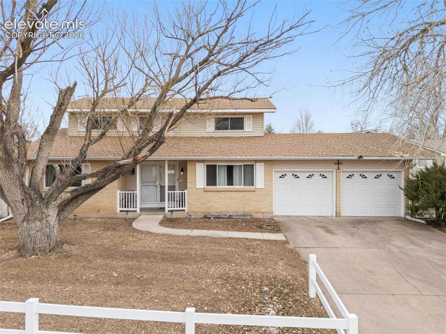 Listing photo 2 for 7265 Killington Street