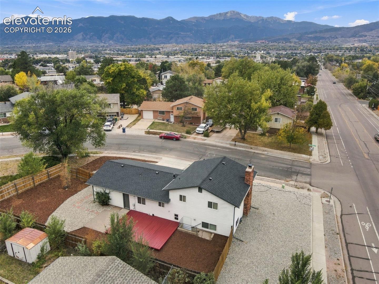 Listing photo 36 for 1070 Applewood Drive