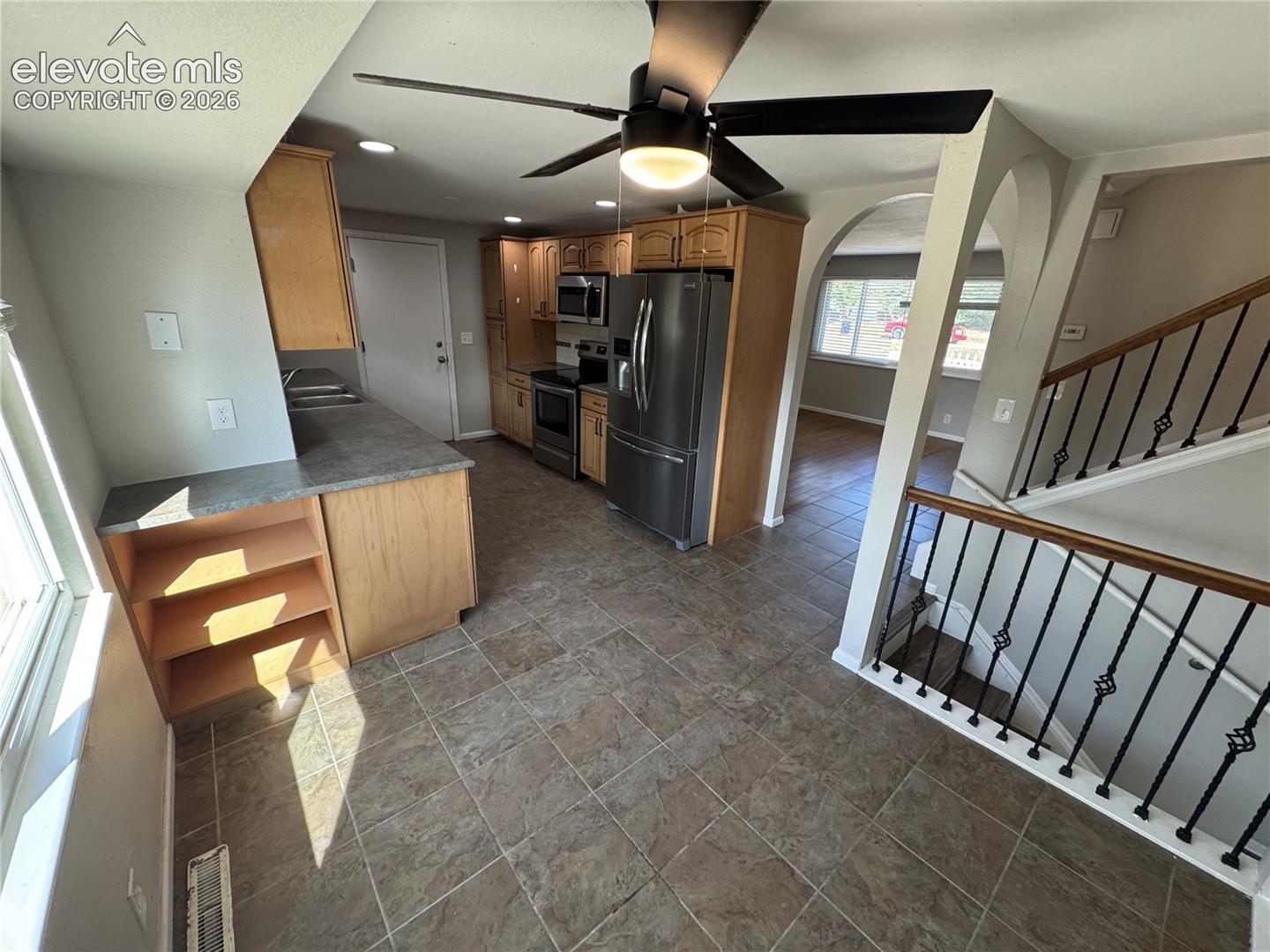 Listing photo 4 for 670 Calle Entrada NA