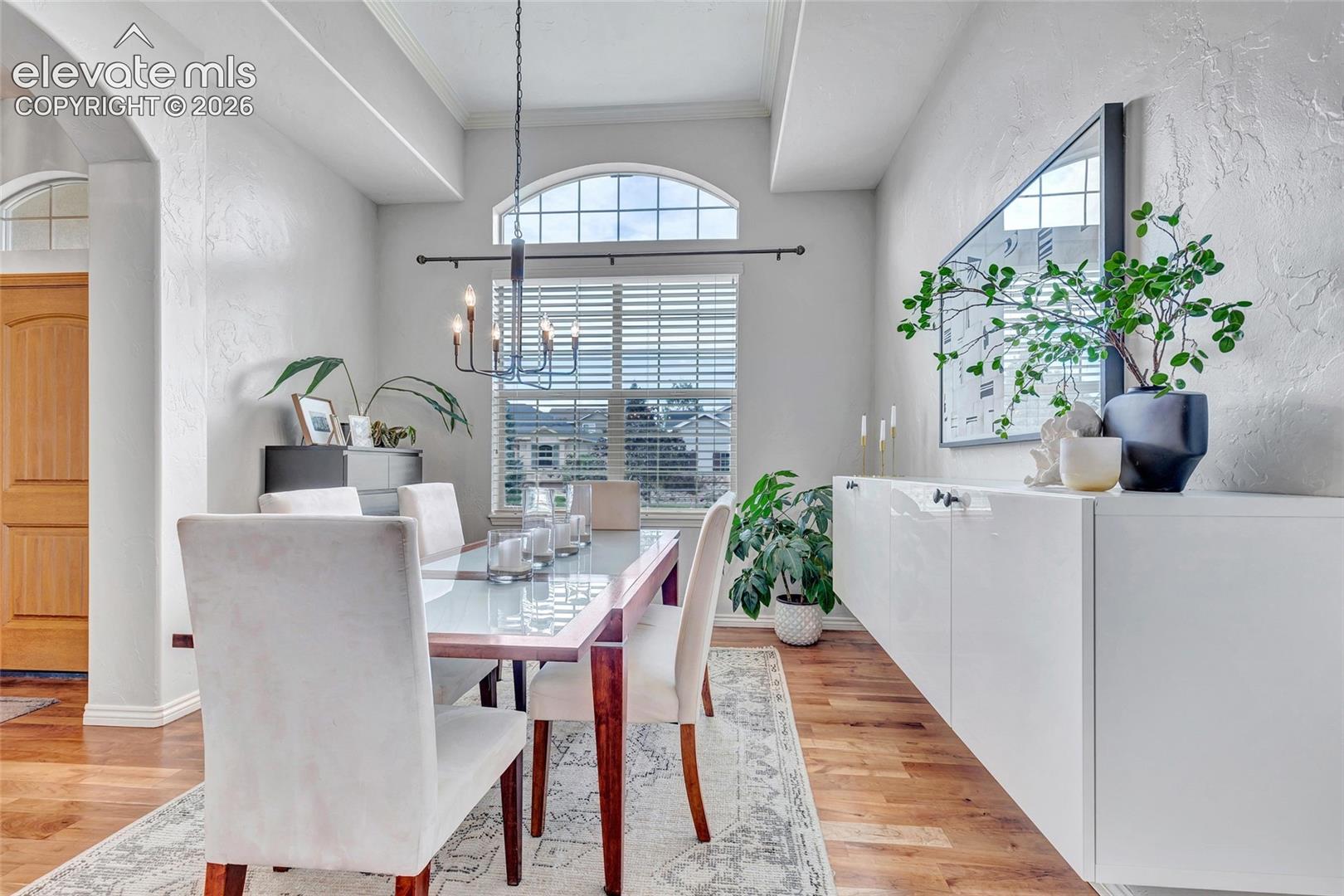 Listing photo 6 for 9043 Stony Creek Drive