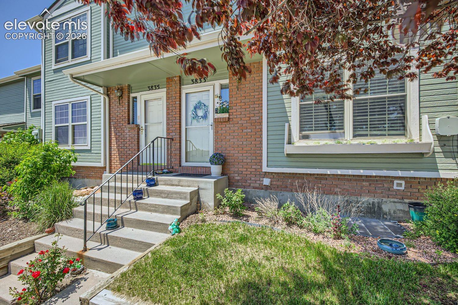 3833 Smoke Tree Drive