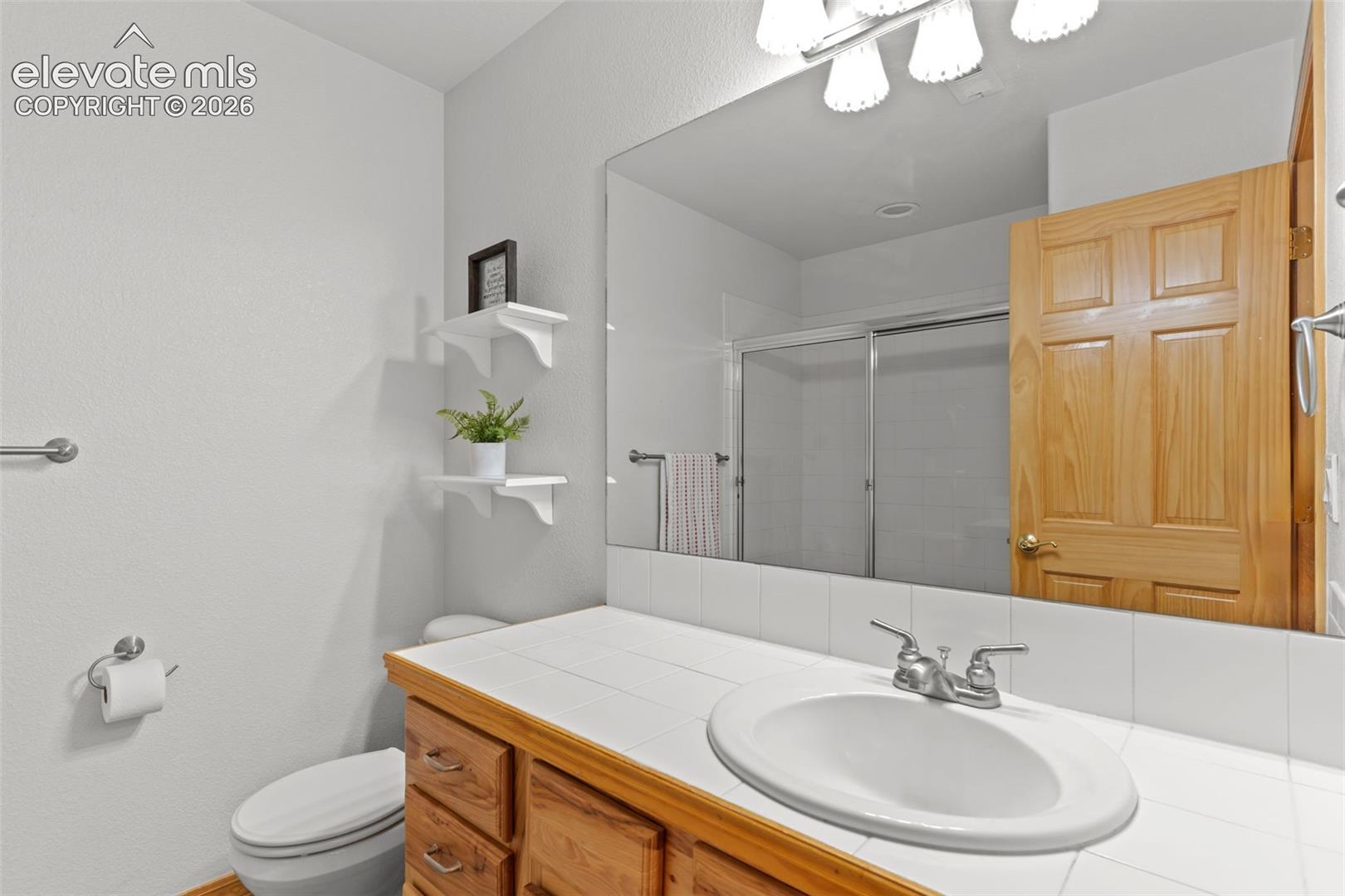 Listing photo 16 for 1215 Karen Lane