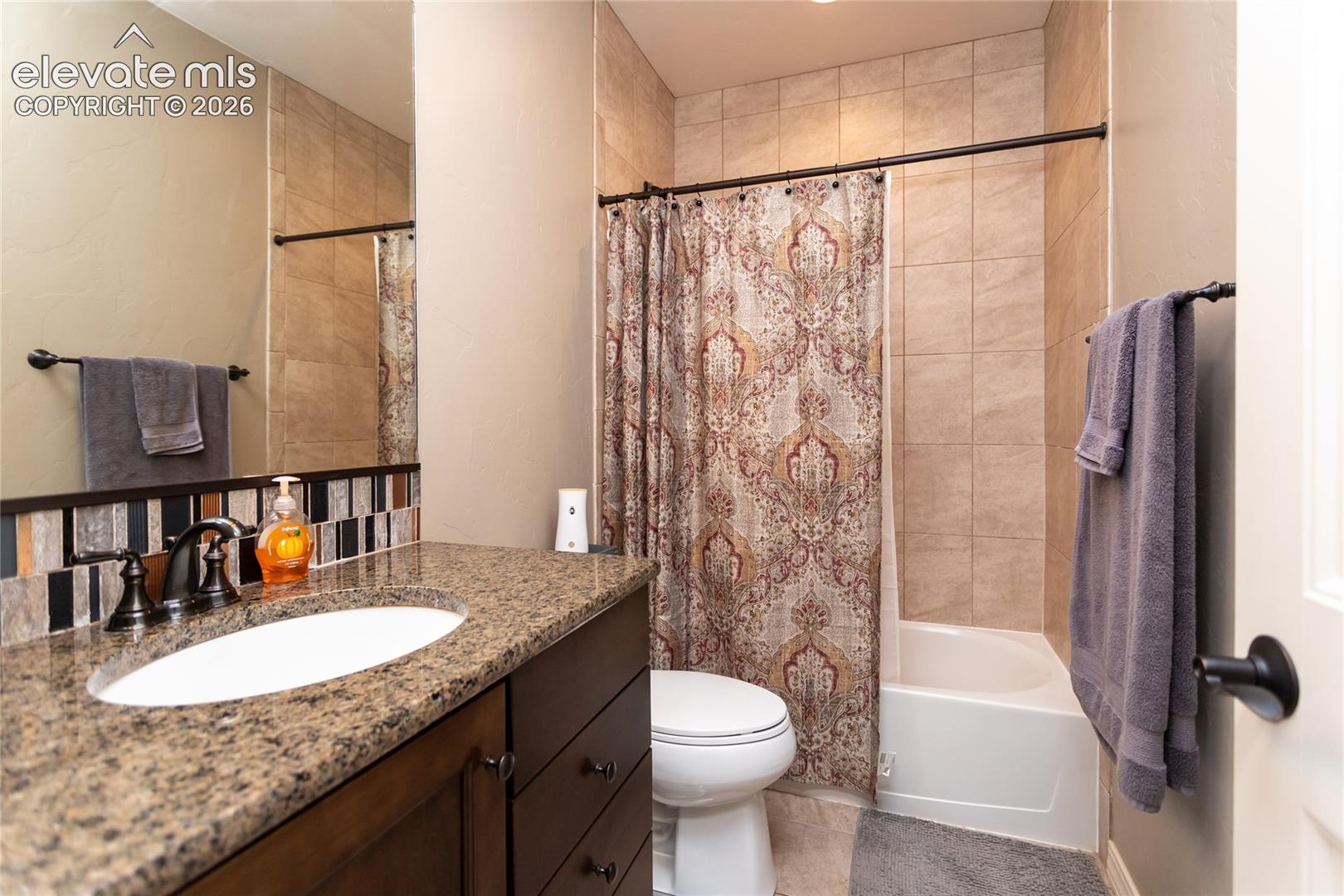 Listing photo 26 for 16352 Woodward Terrace
