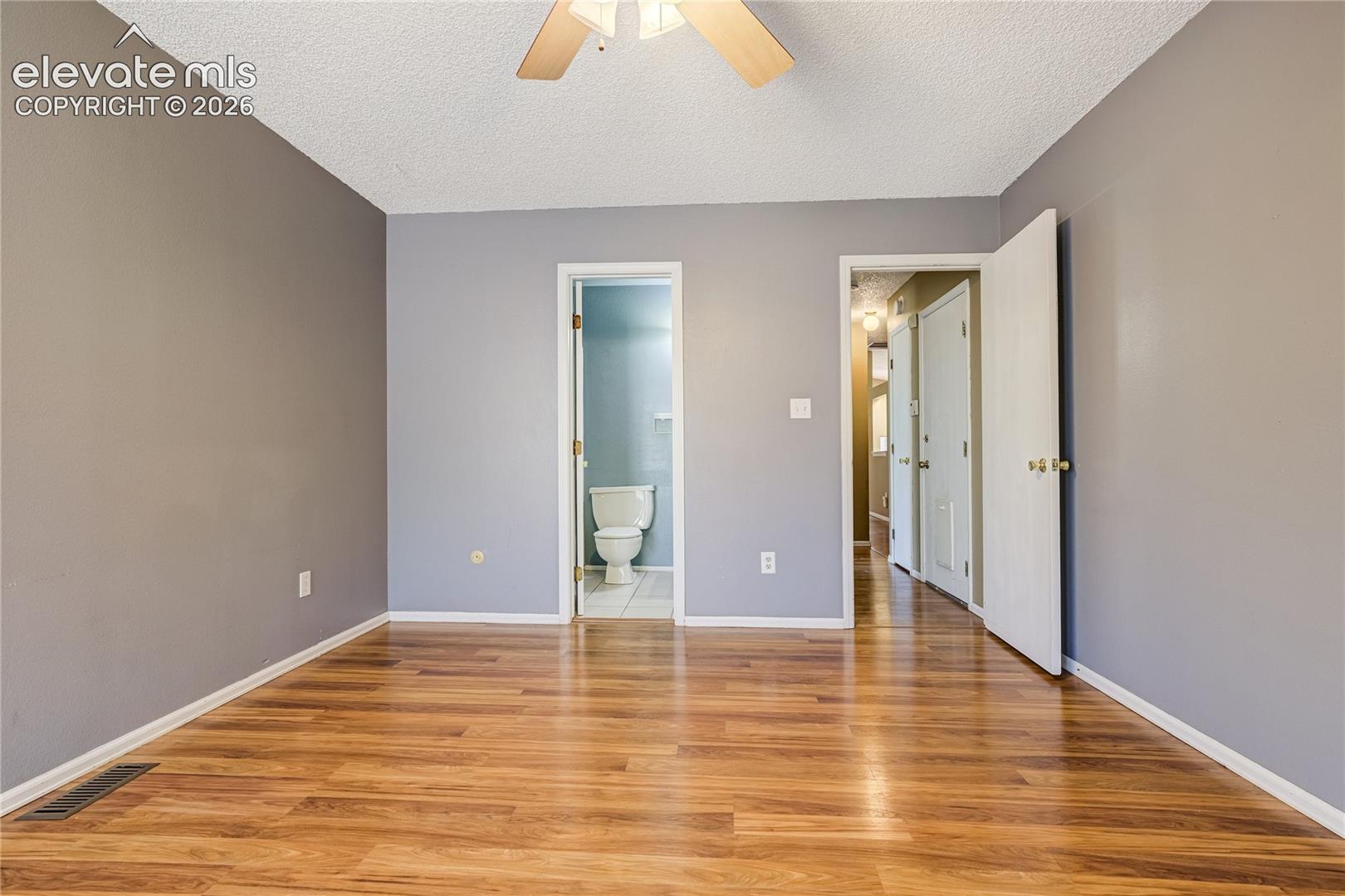 Listing photo 17 for 4875 Bluestem Drive