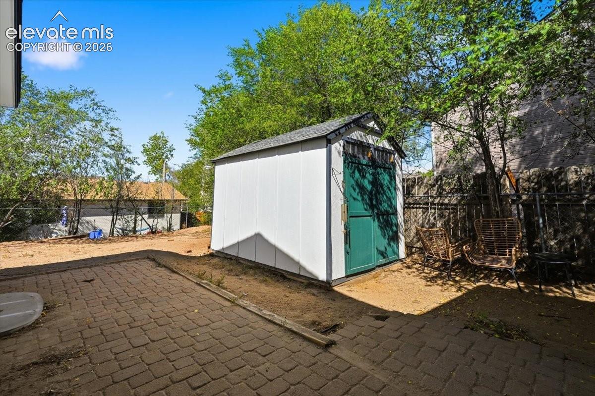 Listing photo 37 for 4254 Halstead Circle