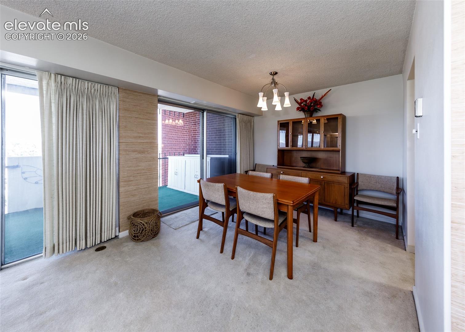 411 Lakewood Circle, photo 11