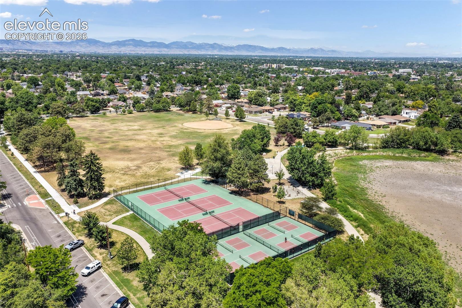Listing photo 46 for 920 S Canosa Court