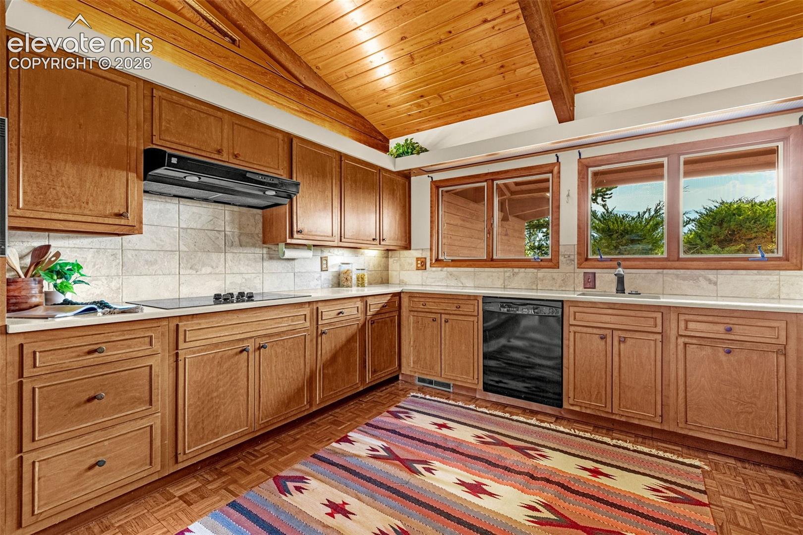 Listing photo 19 for 1210 E High Point Lane