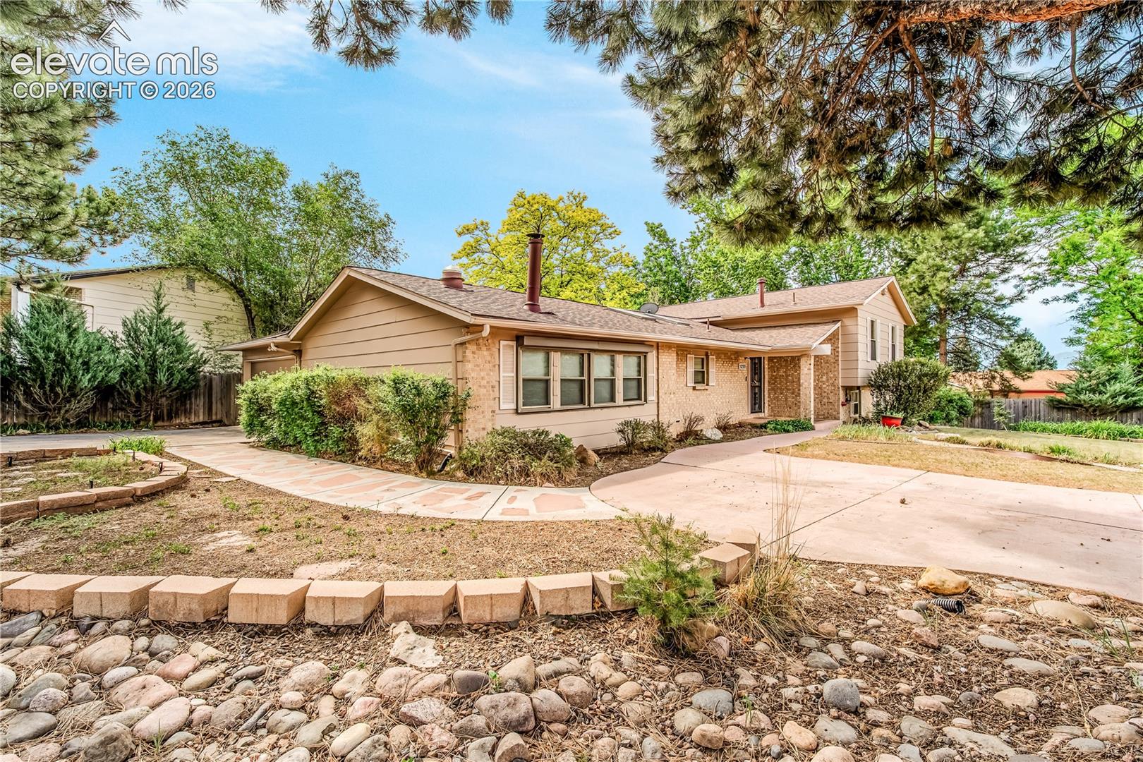 5233 Cambria Drive