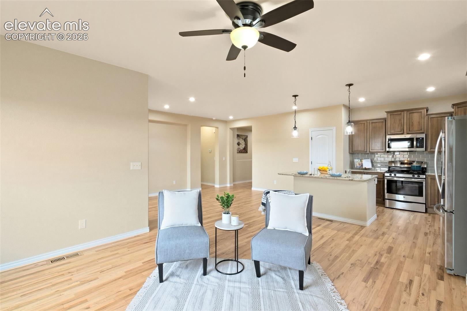 Listing photo 5 for 12637 Chianti Court