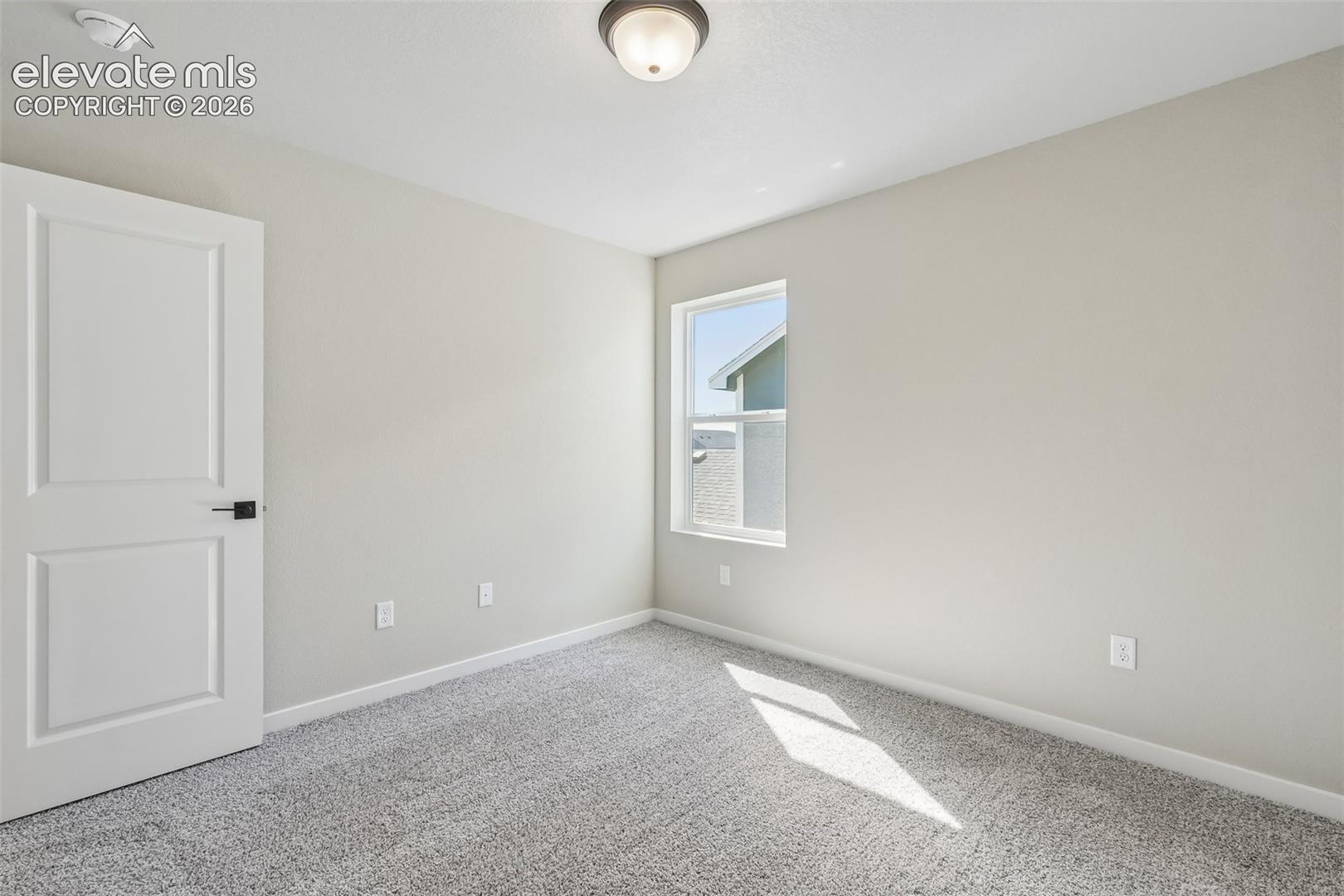 Listing photo 22 for 9696 Blaurock Drive