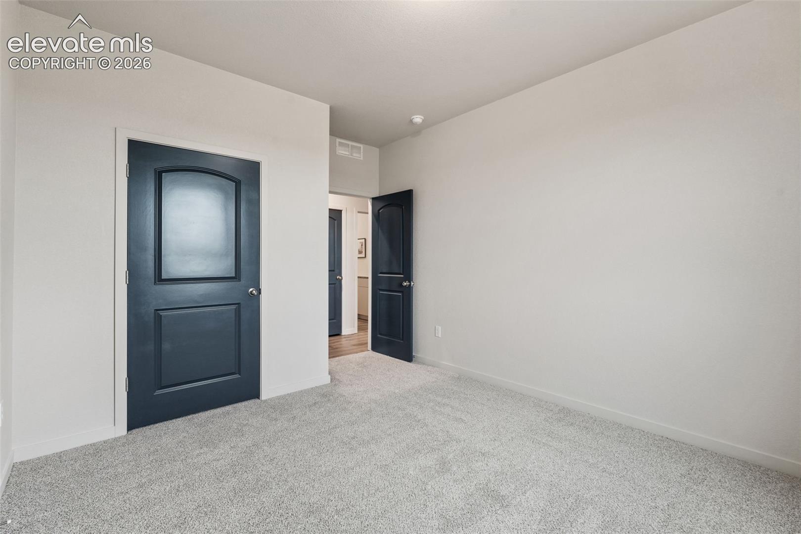 Listing photo 31 for 280 S Meriweather Drive