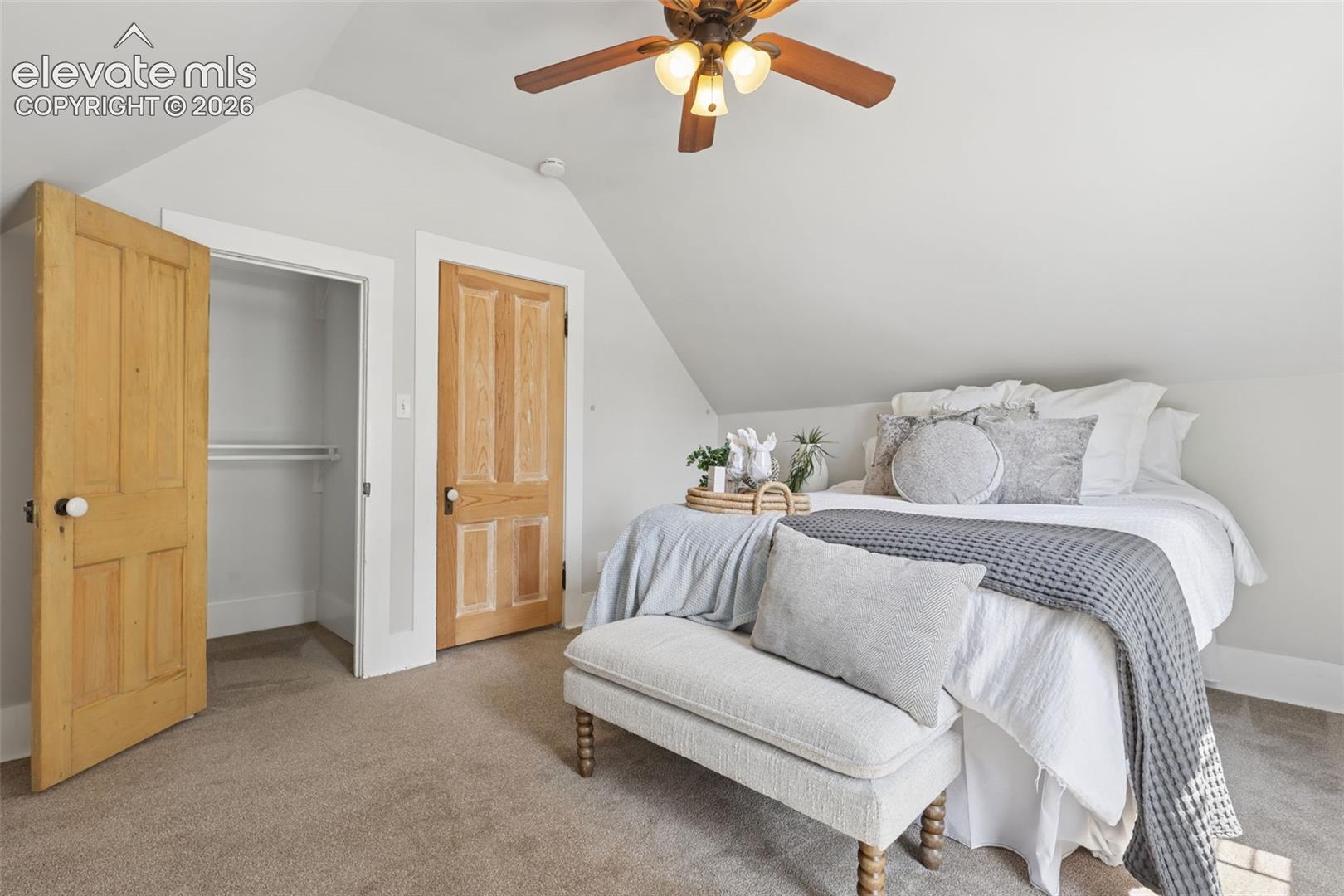 Listing photo 20 for 1812 W Pikes Peak Avenue