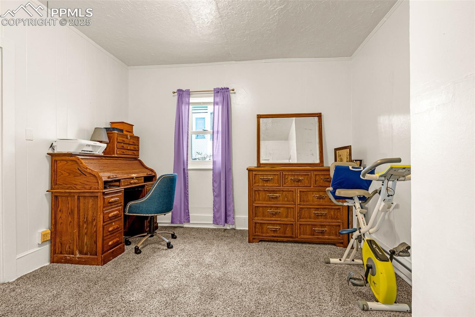 Listing photo 18 for 137 W Eaton Avenue