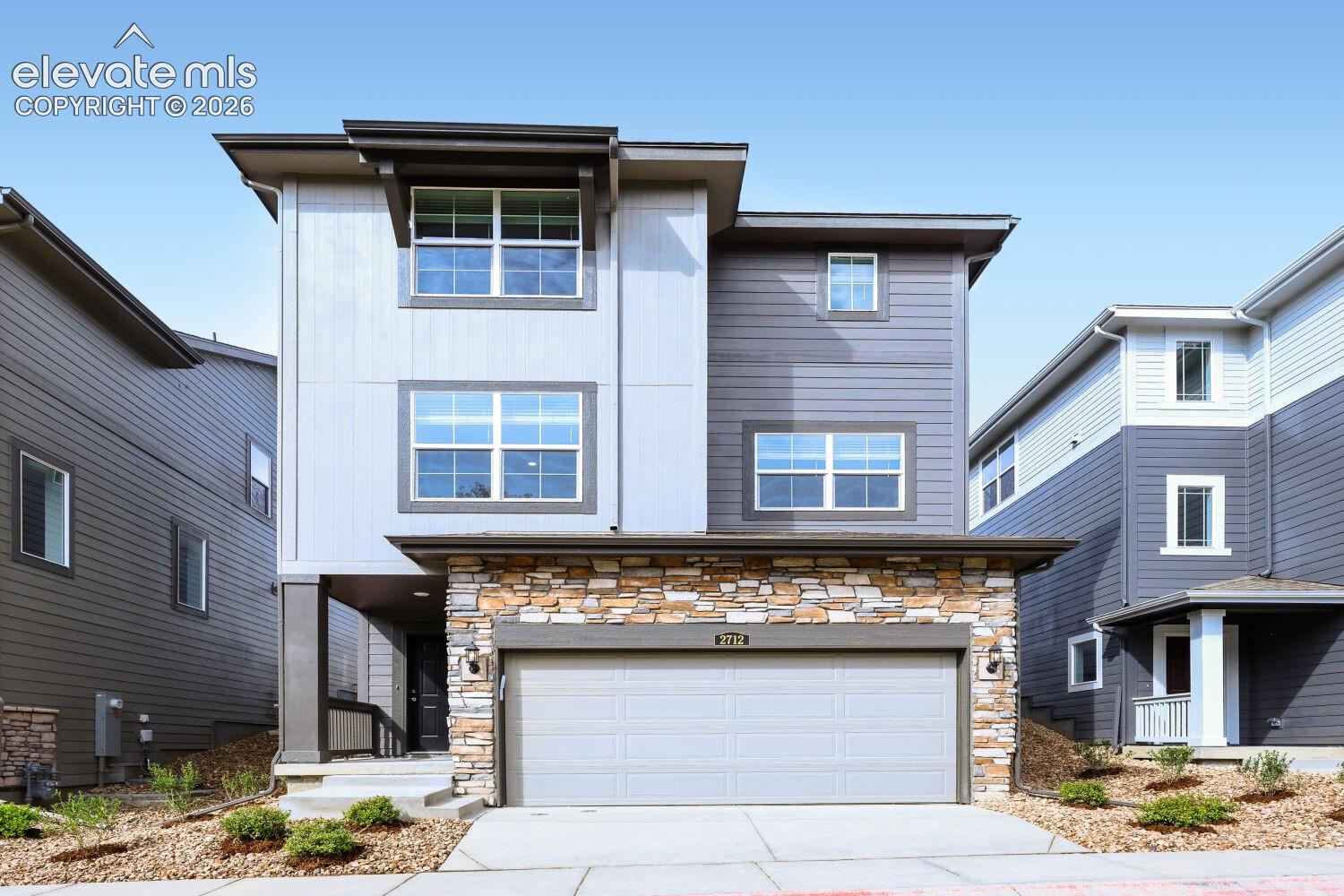 2712 Lower Crags Point — listing photo