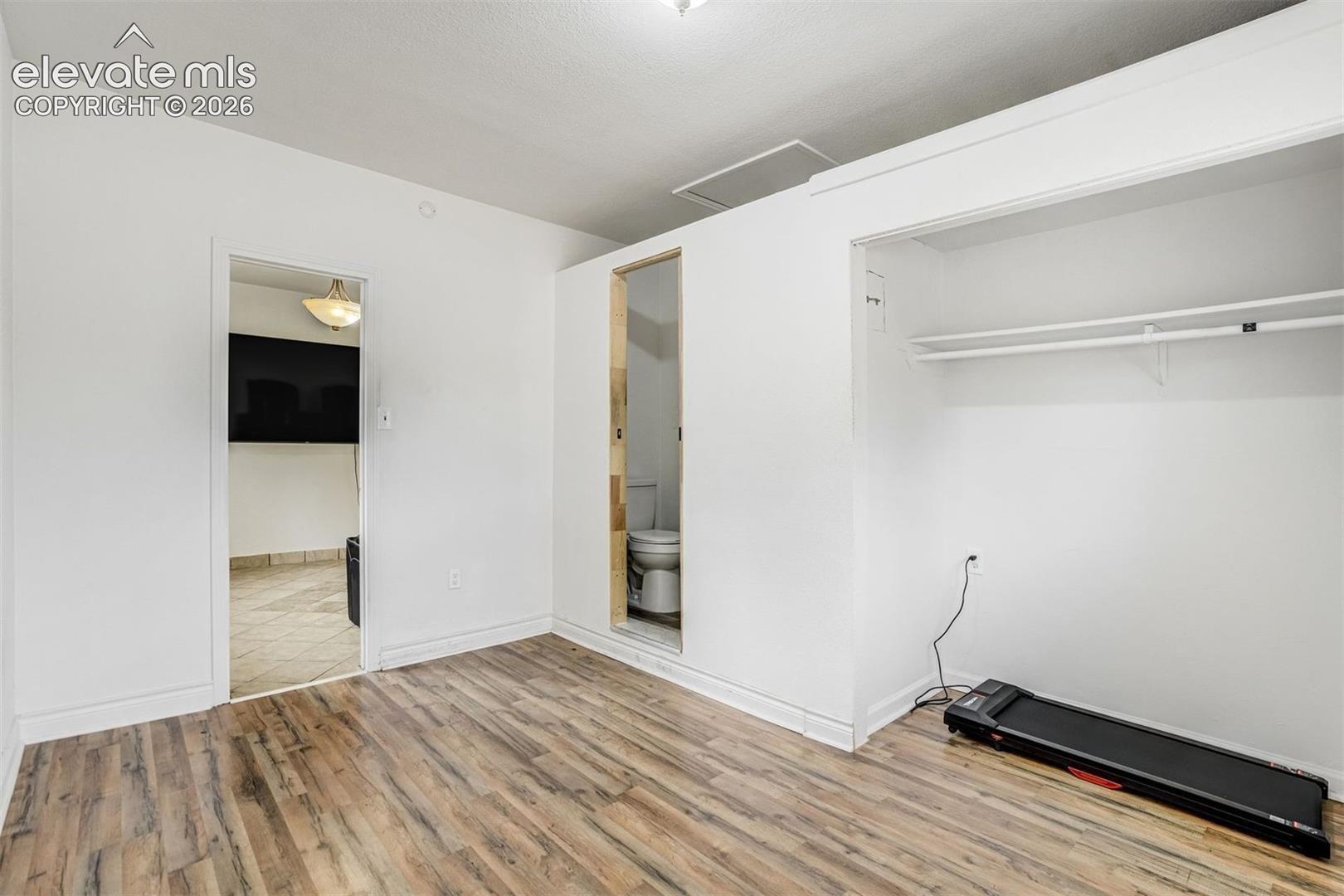 Listing photo 18 for 3415 Bridgewood Lane