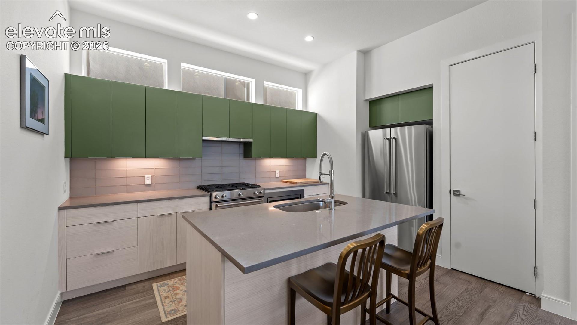 Listing photo 12 for 2418 Eliot Street
