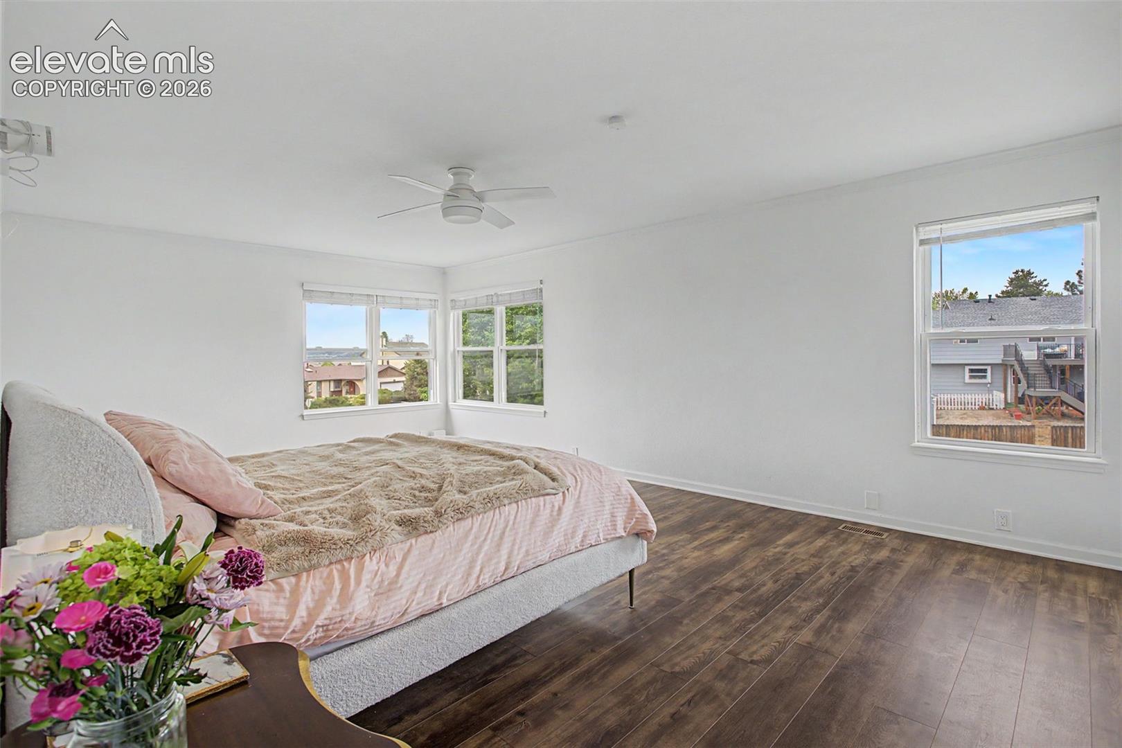 Listing photo 18 for 8335 Ashford Court