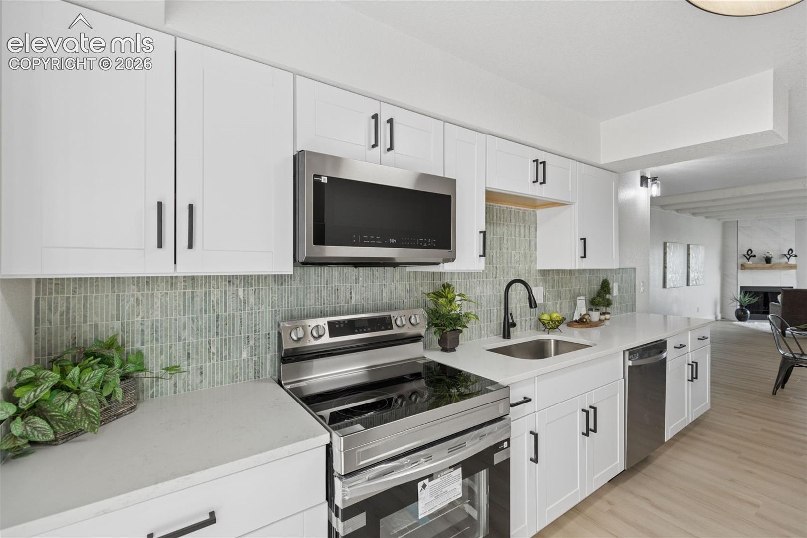 Listing photo 19 for 3130 Van Teylingen Drive F