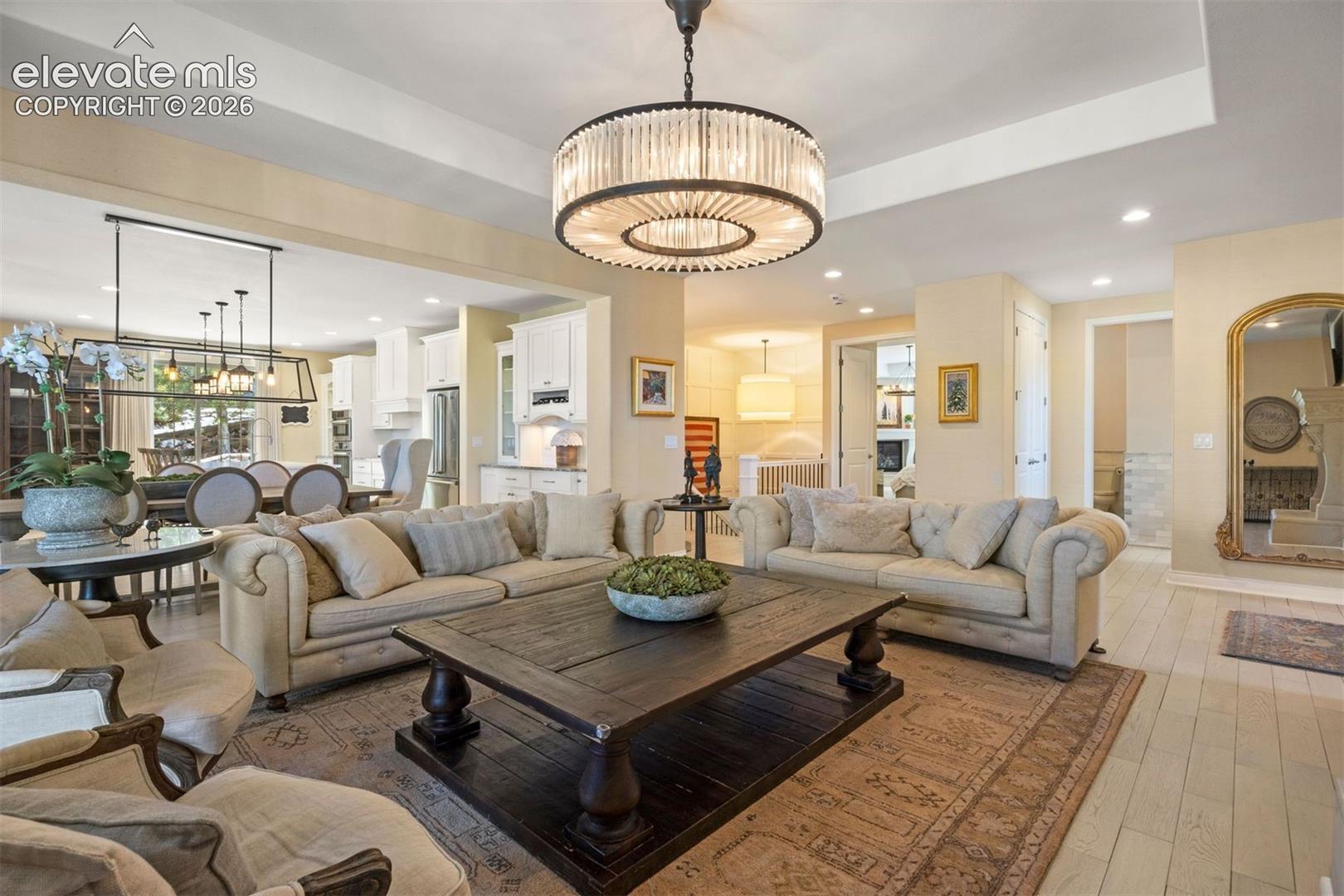 Listing photo 6 for 2151 Saddleback Drive