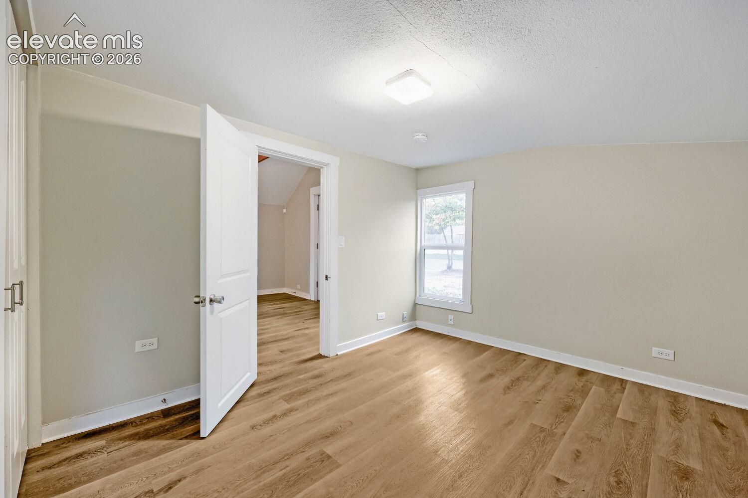 Listing photo 25 for 1112 2nd Street