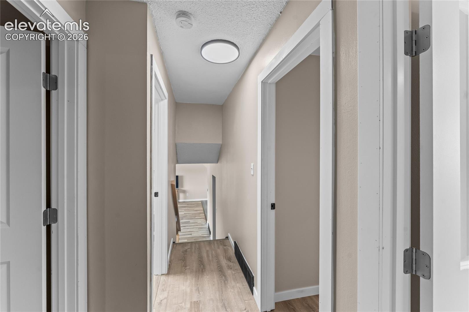 Listing photo 16 for 22 Heatherwood Lane