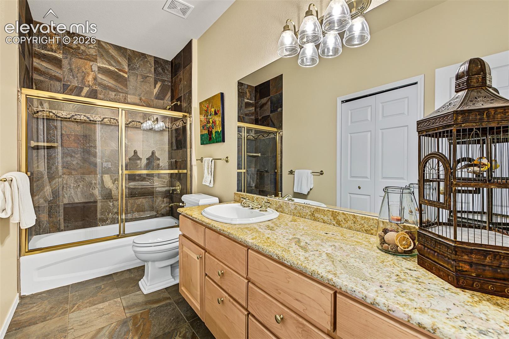 Listing photo 25 for 3530 Twisted Oak Circle