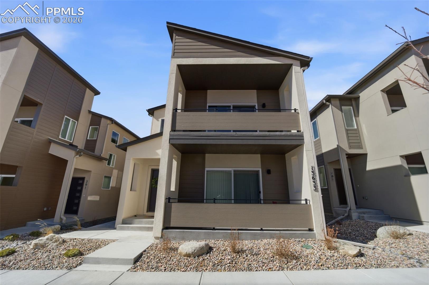Listing photo 2 for 13633 Flurry Heights