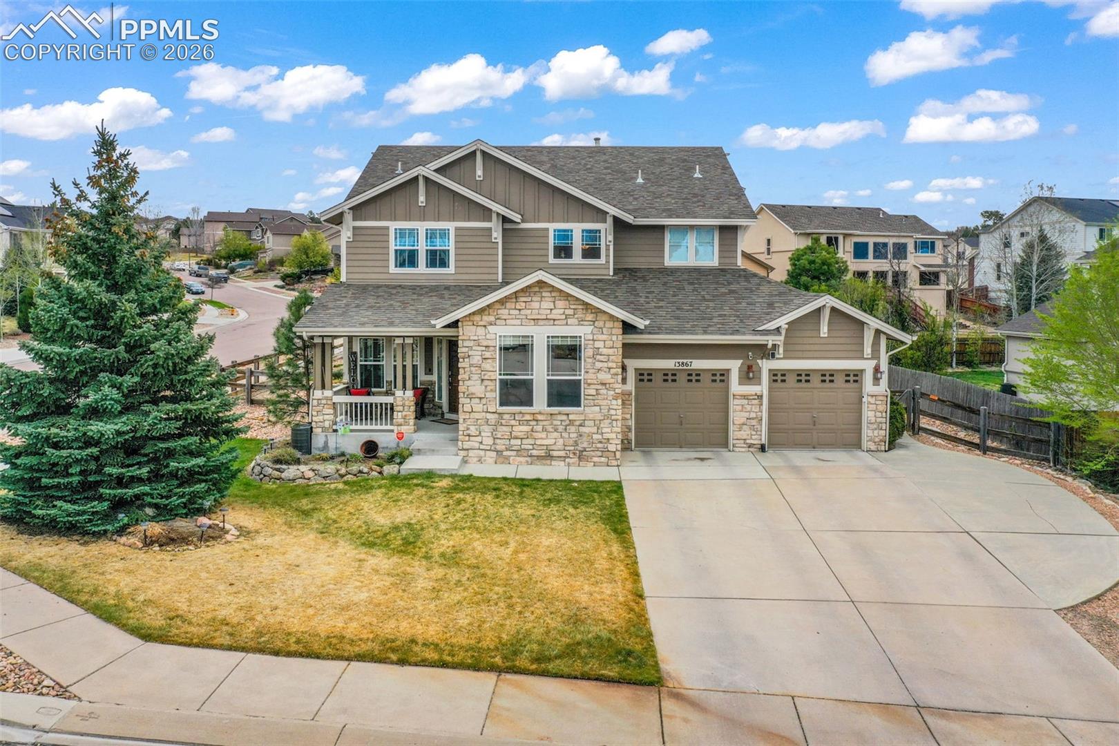 Listing photo 2 for 13867 Antelope Pass Place