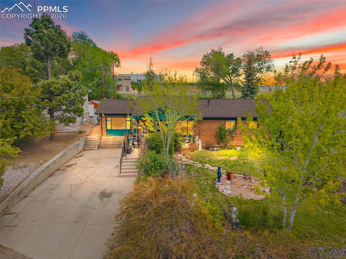 610 Hilltop Drive
