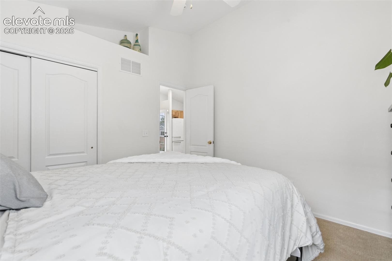Listing photo 16 for 3021 Virginia Avenue