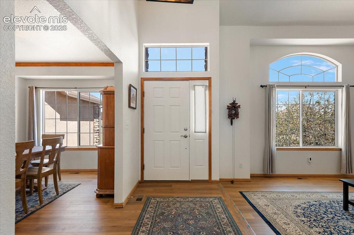 Listing photo 7 for 9736 Cairngorm Way