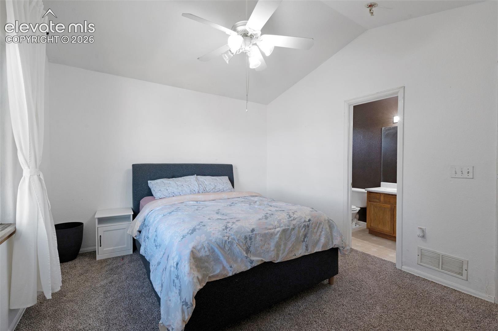 Listing photo 16 for 8239 Monterey Way