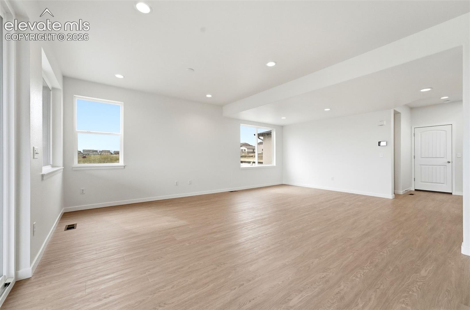 Listing photo 8 for 9283 Old Divide Drive