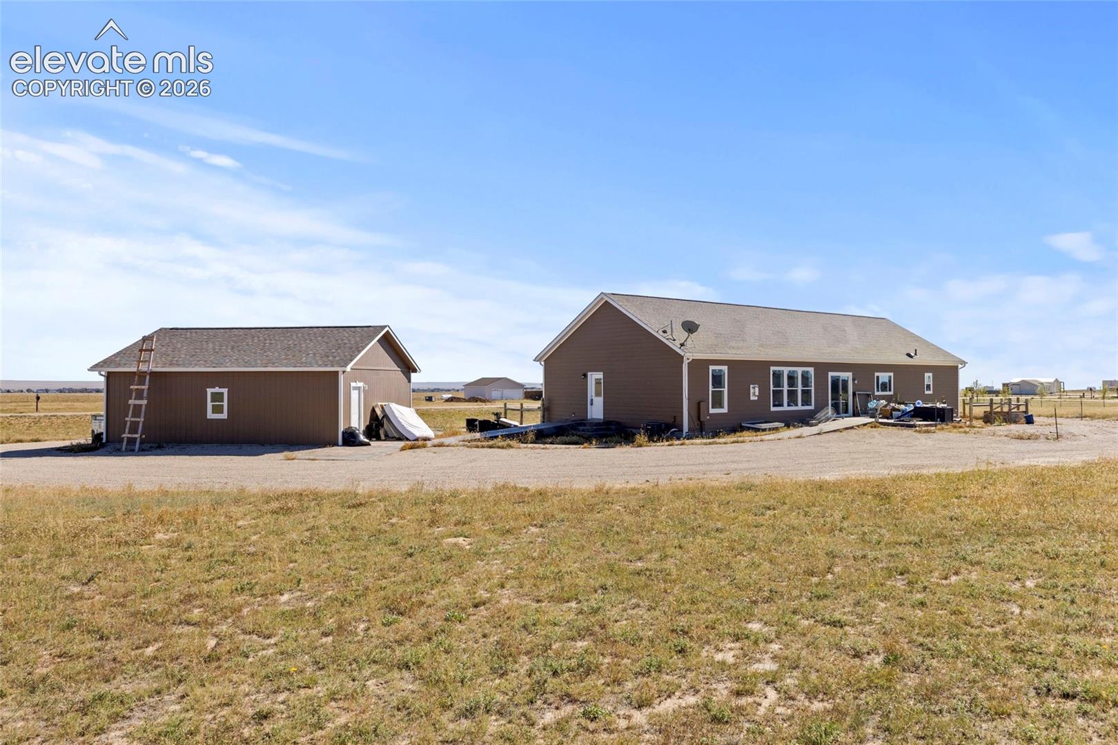 Listing photo 42 for 842 Spotted Owl Way