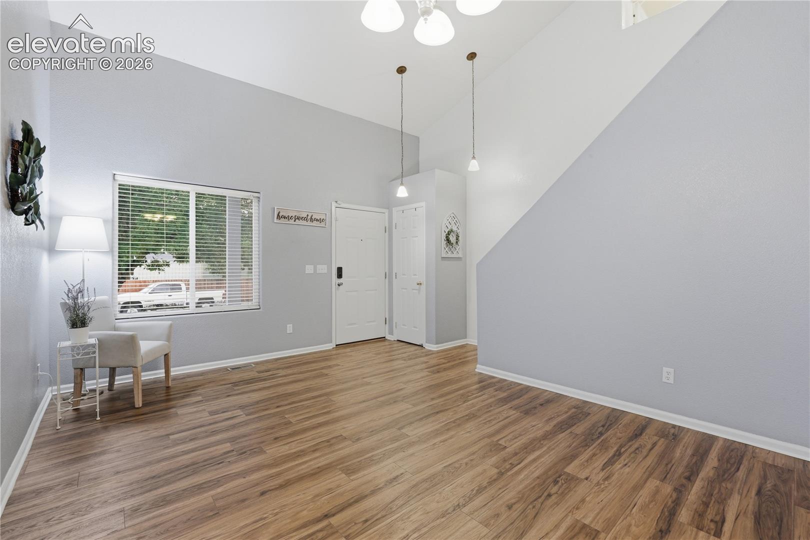 Listing photo 5 for 11015 Berry Farm Road