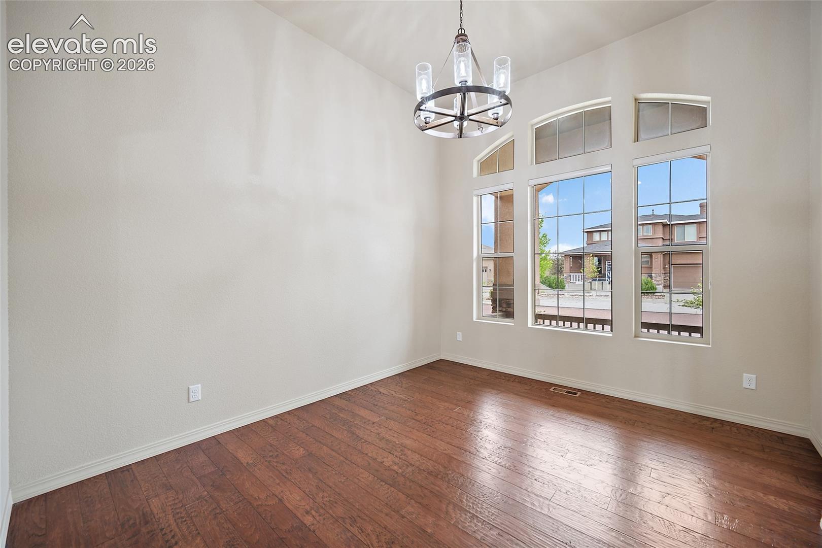 Listing photo 7 for 12678 Barossa Valley Road